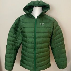 Arcteryx puff jacket size medium worn for just one season